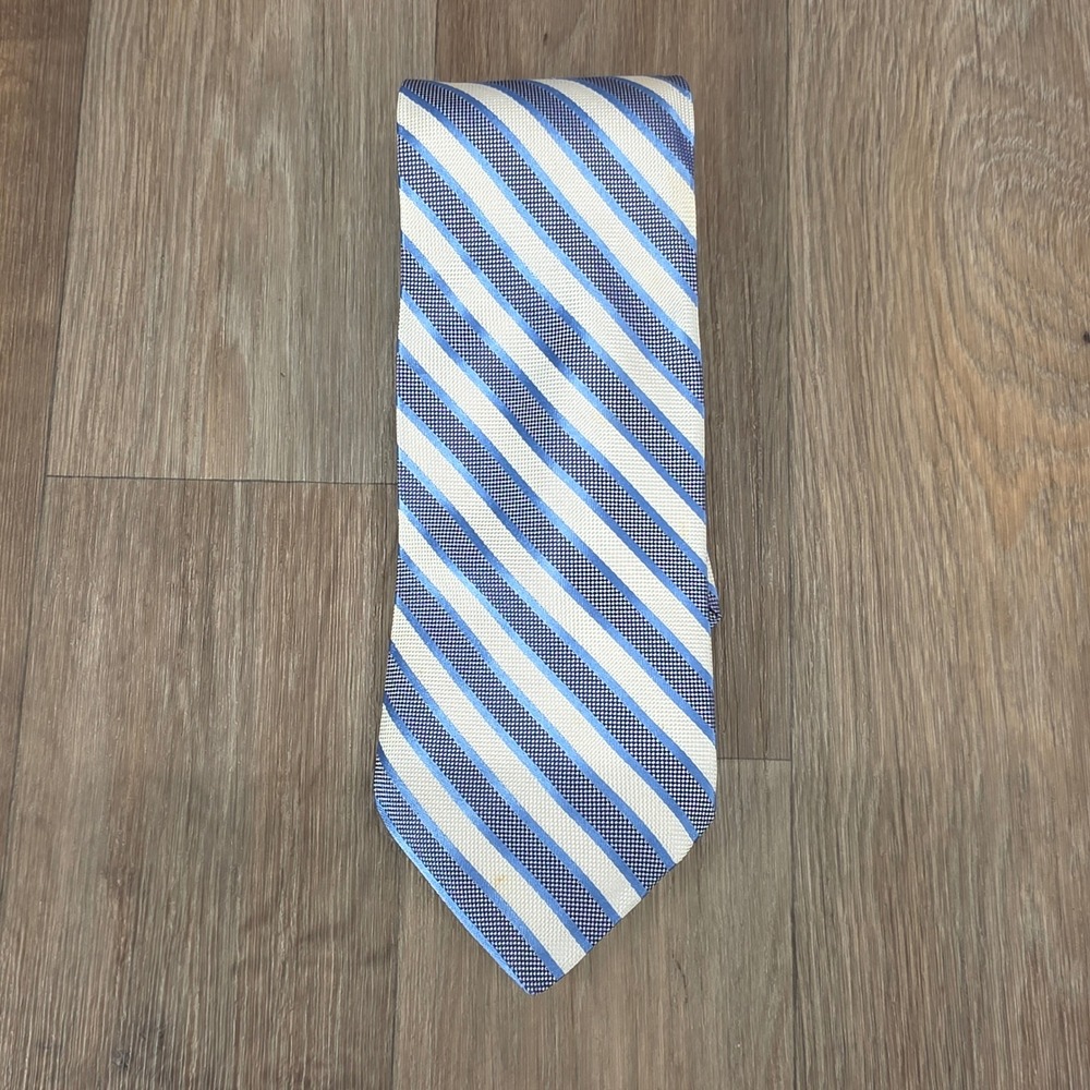 Nordstrom Mens Shop Silk Tie Blue White Diagonal Striped Made in USA 60.5 Inch